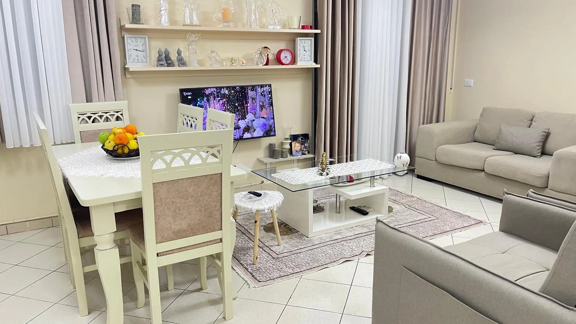 Shell Apartments فلورا