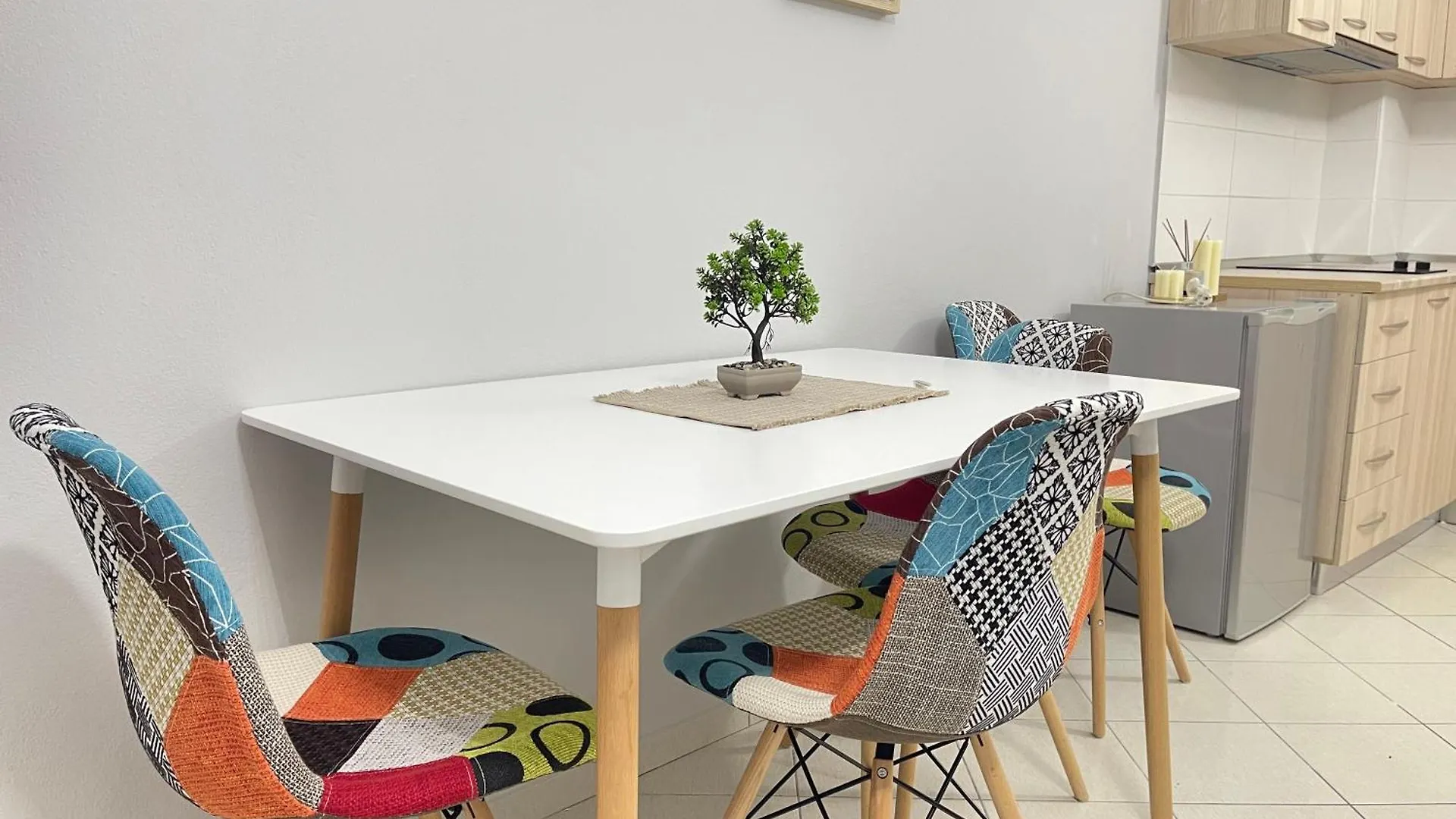 Shell Apartments فلورا